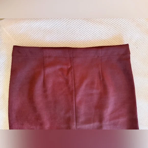 MAX STUDIO Faux Suede Leather Burgundy A-Line Midi Skirt - Picture 9 of 13